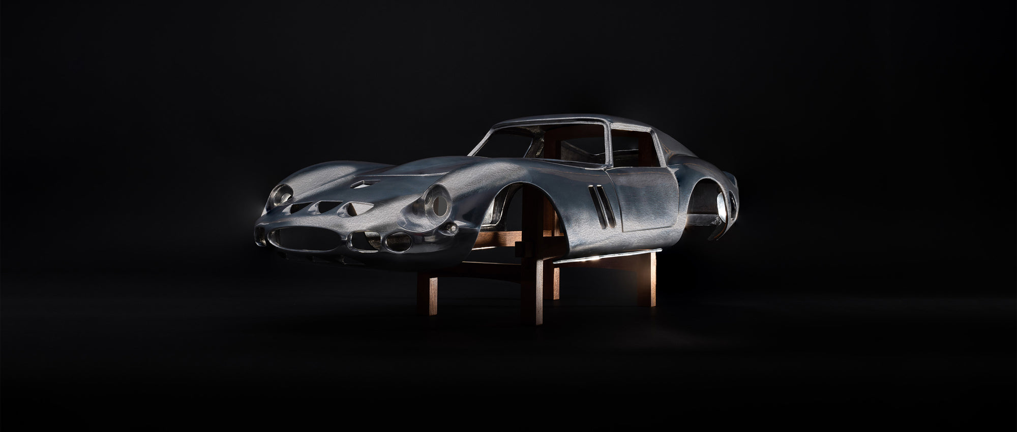 Ferrari 250 GTO Aluminium Body Replica - Hammered Finish