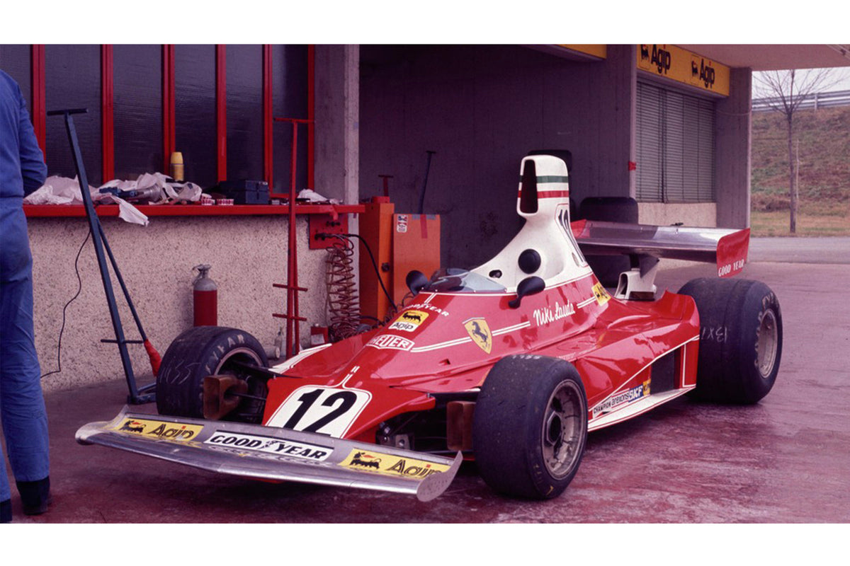 Ferrari 312T « Teapot » (1975) - Lauda - Échelle 1:8