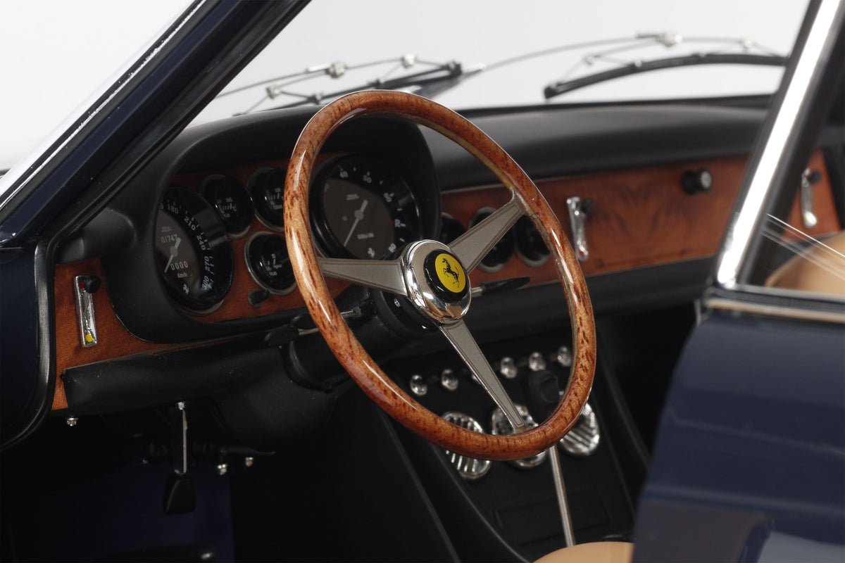 Ferrari 330 GTC - Tailor Made