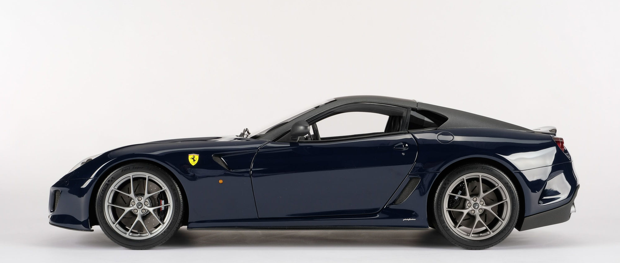 Ferrari 599 GTO - Tailor Made
