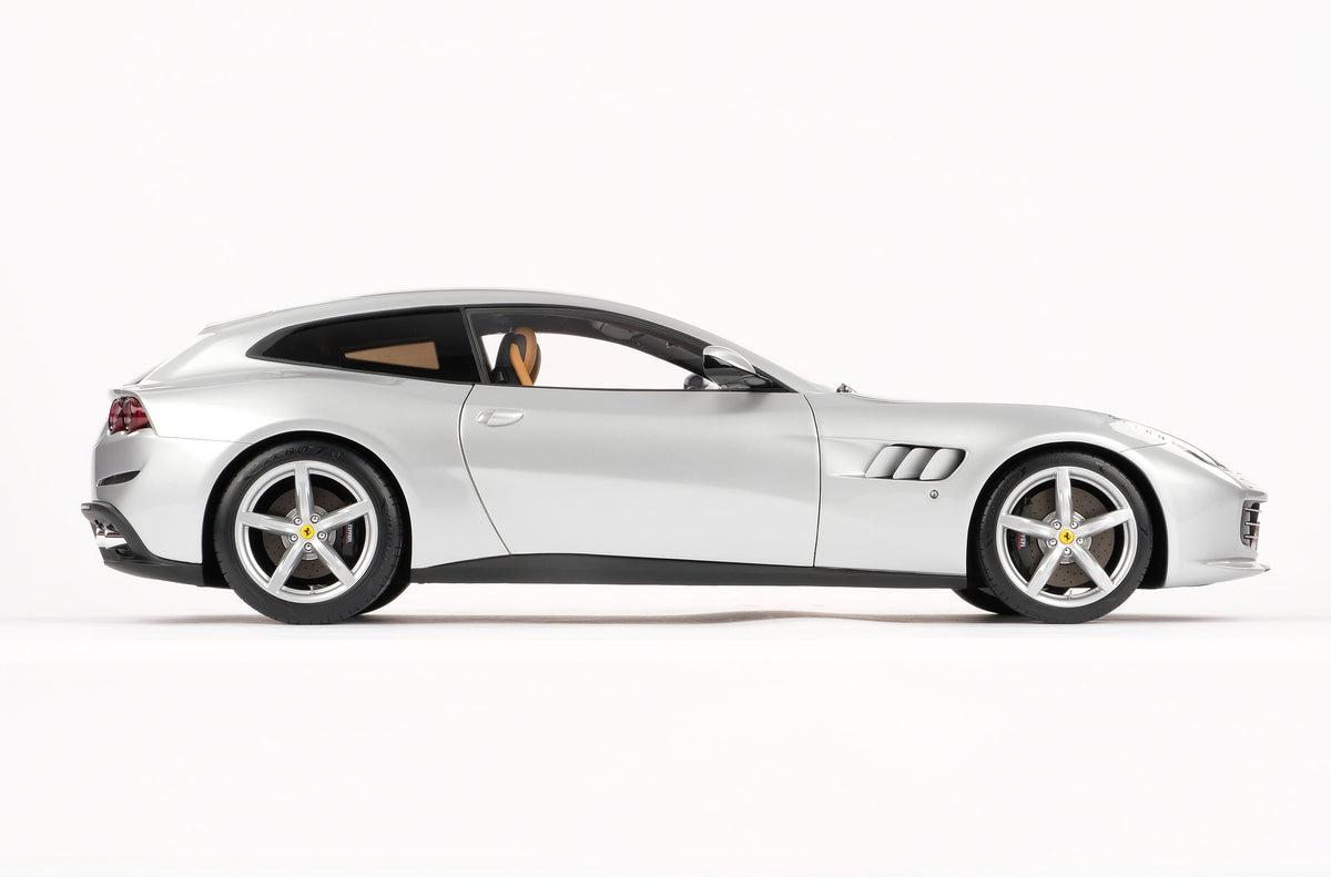 Ferrari GTC4 Lusso - Tailor Made