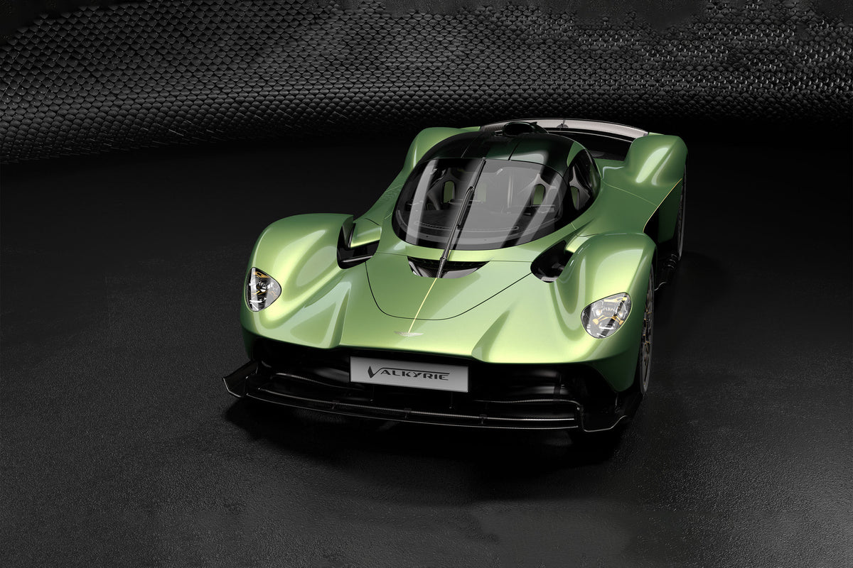Aston Martin Valkyrie - Bespoke - 1:8 scale by Amalgam Collection