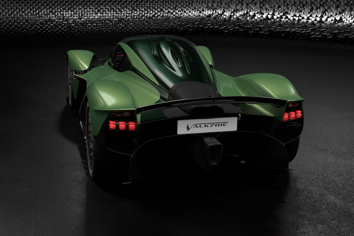 Aston Martin Valkyrie - Bespoke - 1:8 scale by Amalgam Collection
