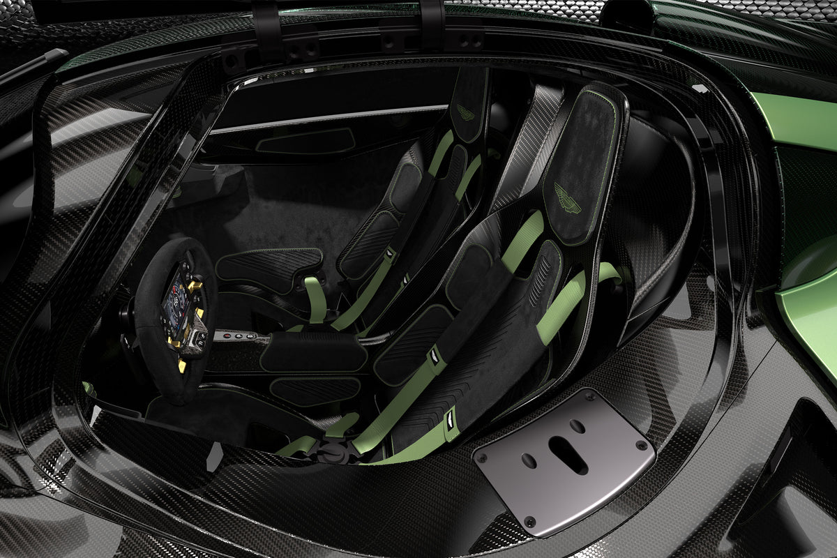 Aston Martin Valkyrie - Bespoke - 1:8 scale by Amalgam Collection