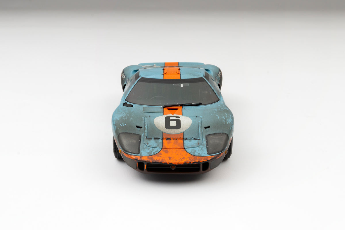 Ford GT40 - 1969 Le Mans Winner - Race Weathered at 1:18 scale by Amalgam Collection