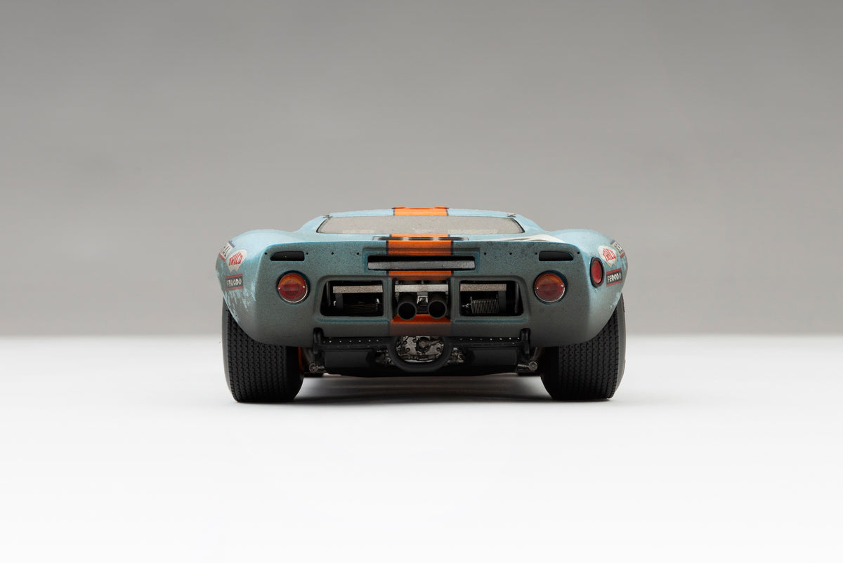Ford GT40 - 1969 Le Mans Winner - Race Weathered at 1:18 scale by Amalgam Collection