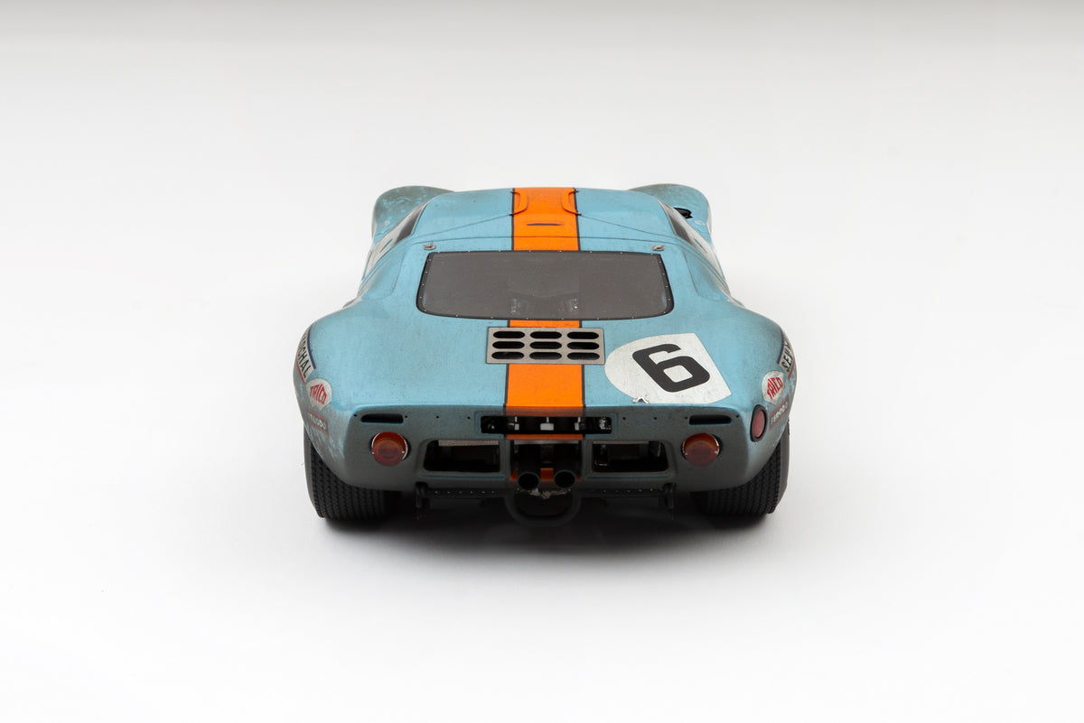 Ford GT40 - 1969 Le Mans Winner - Race Weathered at 1:18 scale by Amalgam Collection