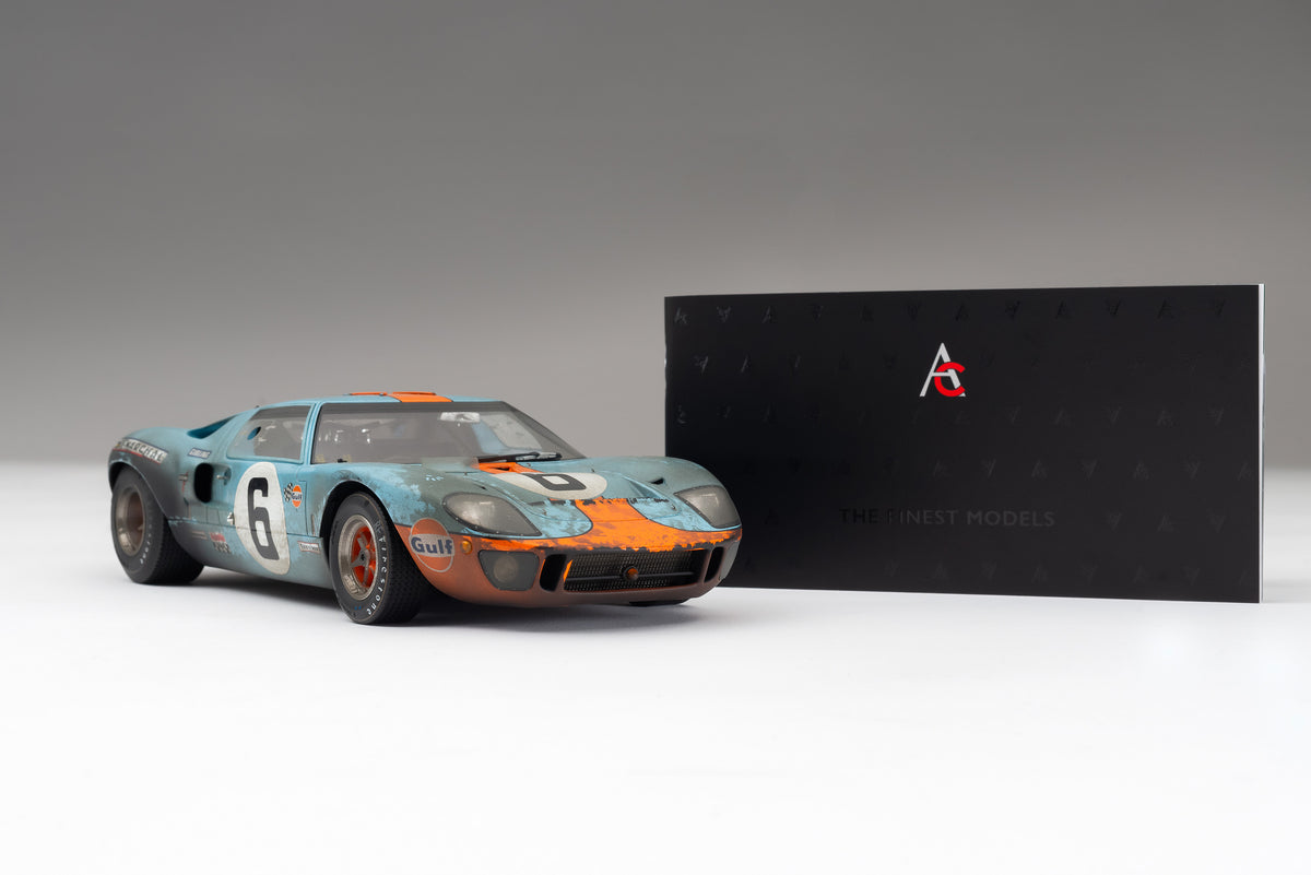 Ford GT40 - 1969 Le Mans Winner - Race Weathered at 1:18 scale by Amalgam Collection