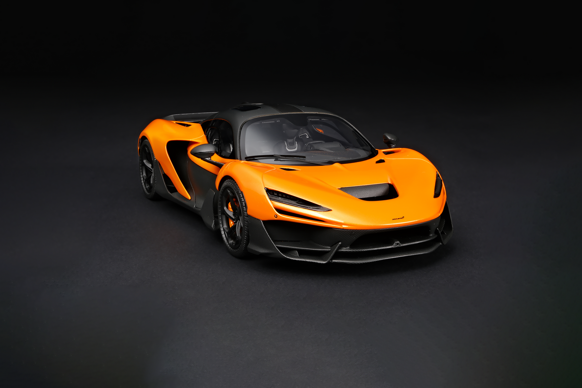 McLaren W1 - Papaya Spark - 1:18 scale