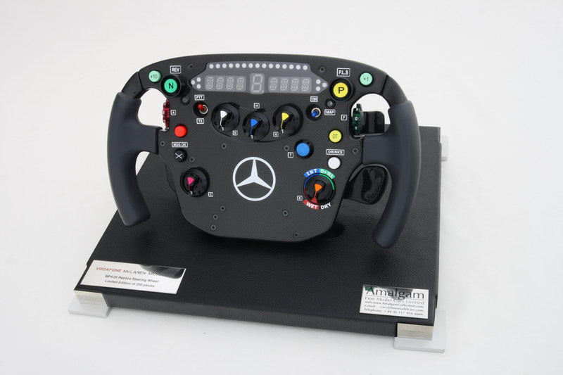 Volante del McLaren MP4-25 (2010)