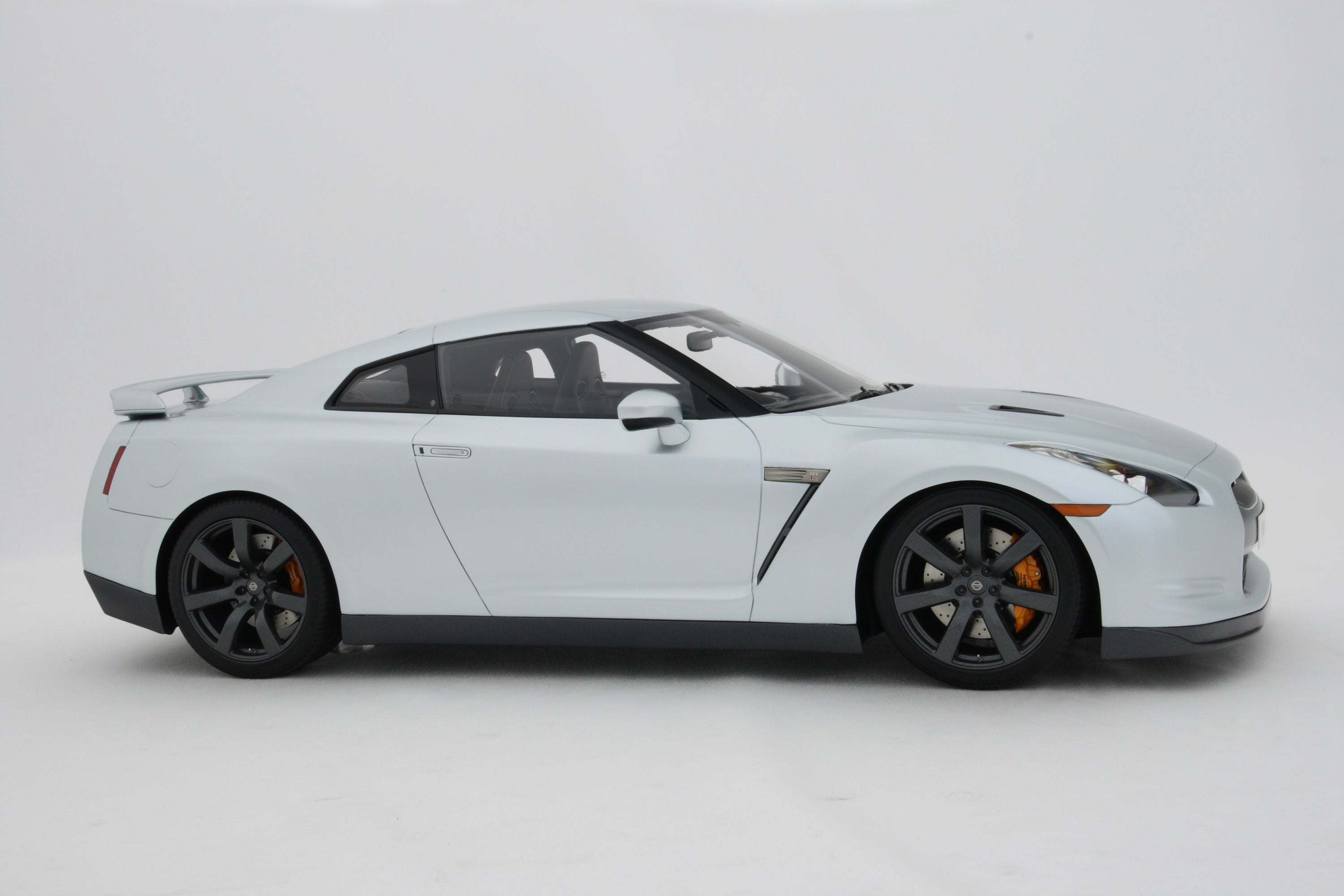 日产GT-R (2007) – Amalgam Collection