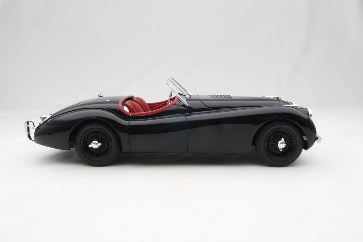 Jaguar XK120 Roadster - Tailor Made