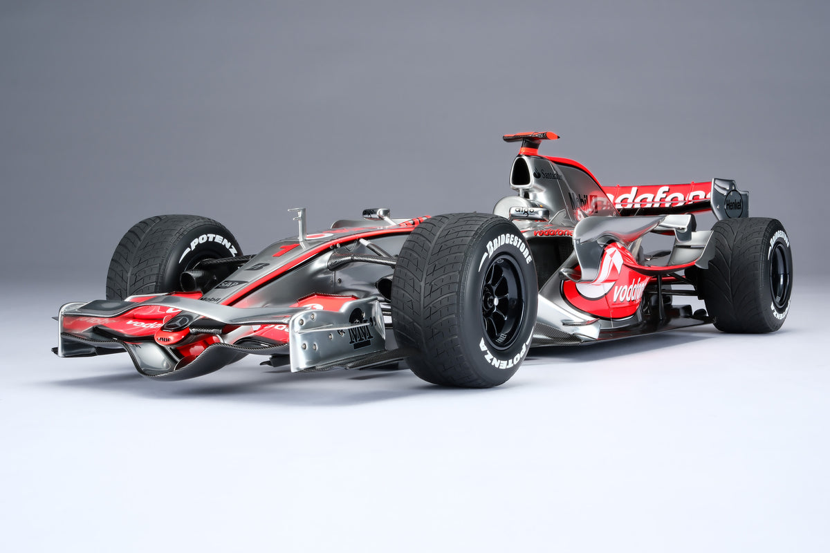 McLaren MP4-22 - Vainqueur du Grand Prix d'Europe 2007 - Fernando Alonso - Échelle 1/8