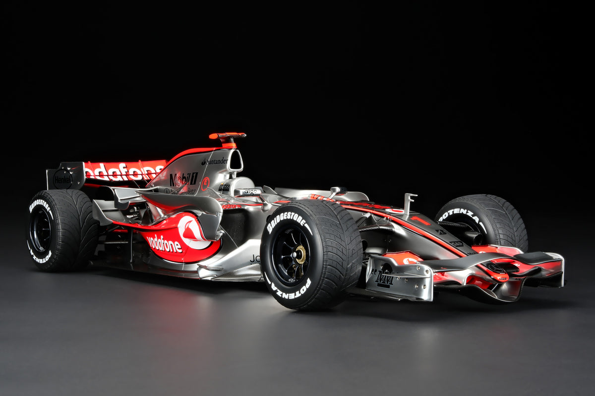 McLaren MP4-22 - Vainqueur du Grand Prix d'Europe 2007 - Fernando Alonso - Échelle 1/8