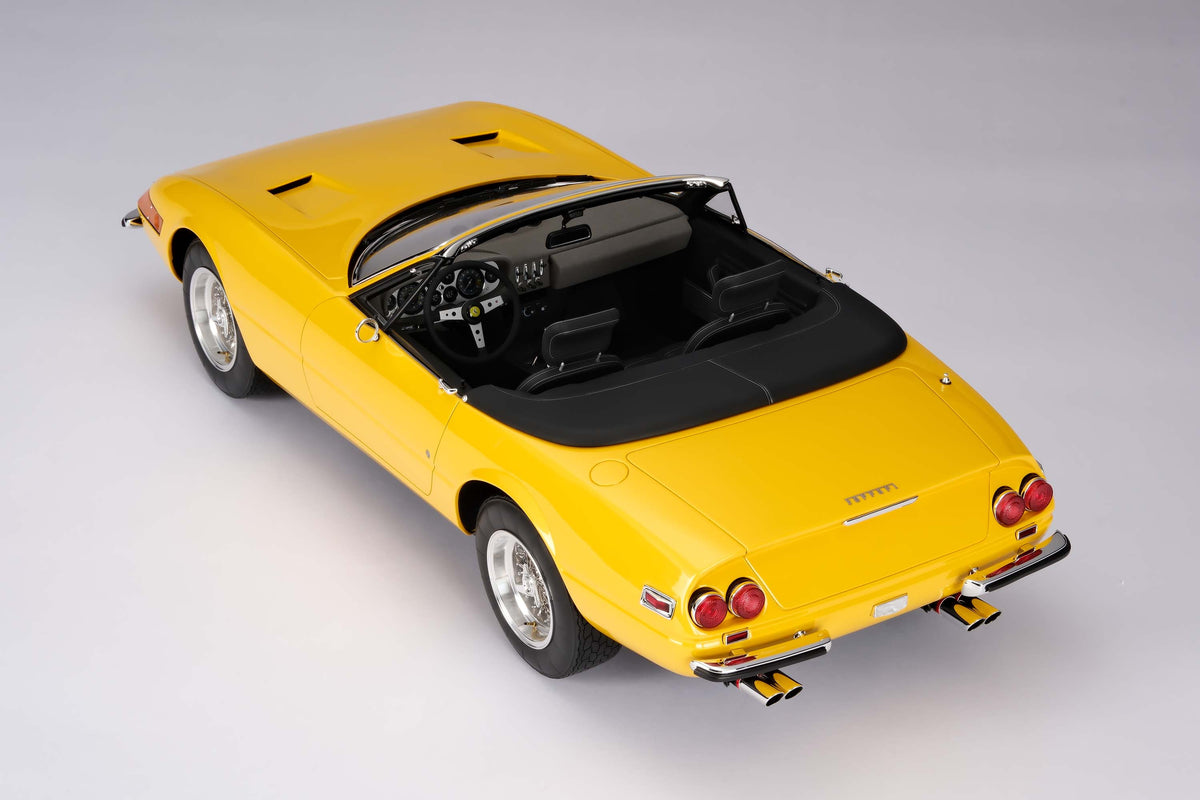 Ferrari 365 GTS/4 "Daytona" Spider (1969) - In Yellow - 1:8 scale