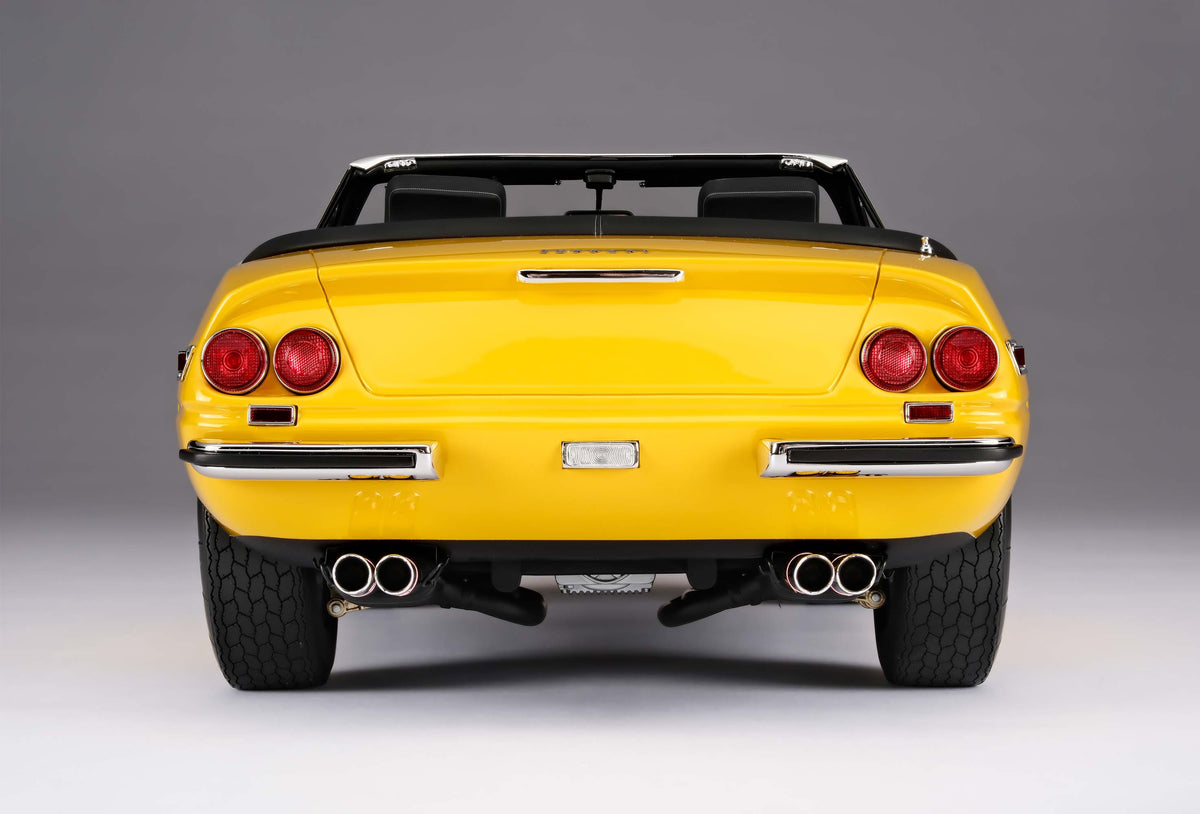 Ferrari 365 GTS/4 "Daytona" Spider (1969) - In Yellow - 1:8 scale