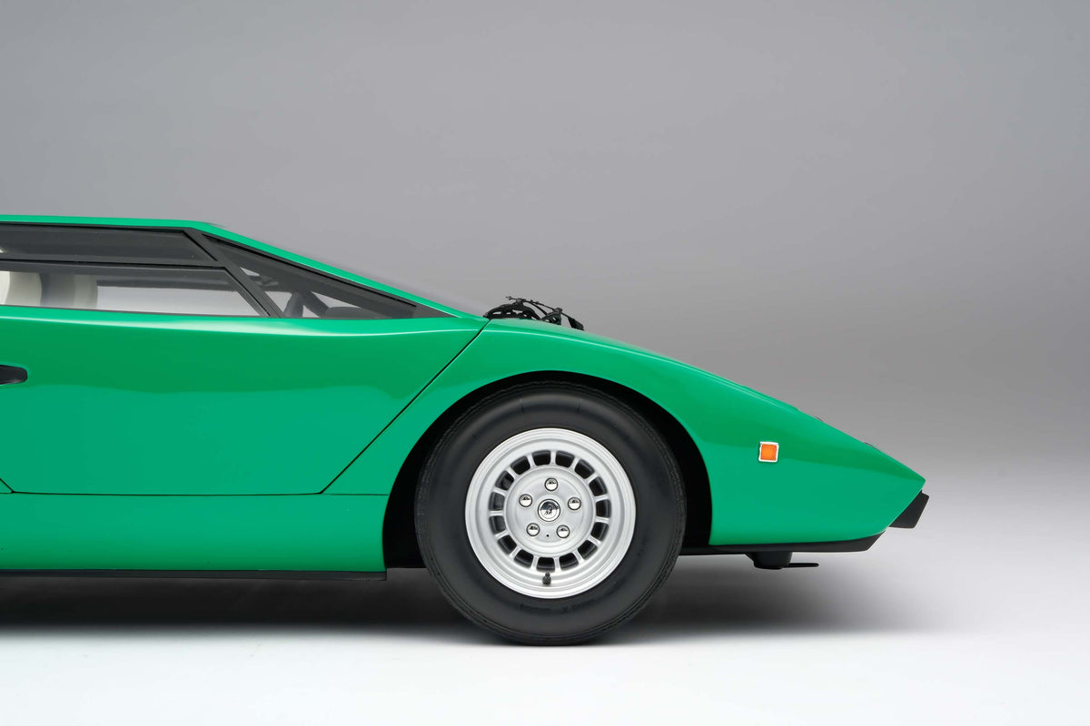 Lamborghini Countach LP400 (1974) - In Verde - 1:8 scale