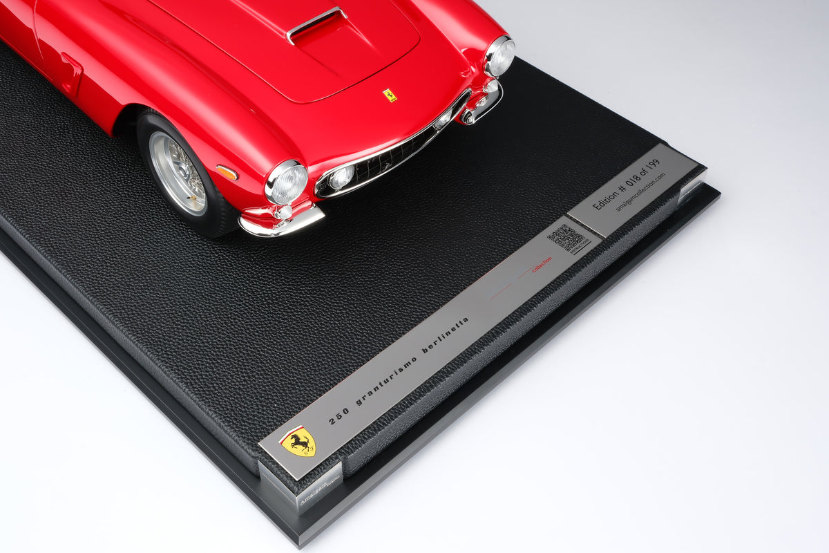 Ferrari 250 GT Berlinetta SWB (1961) - Limited Edition model at 1:8 scale by Amalgam Collection