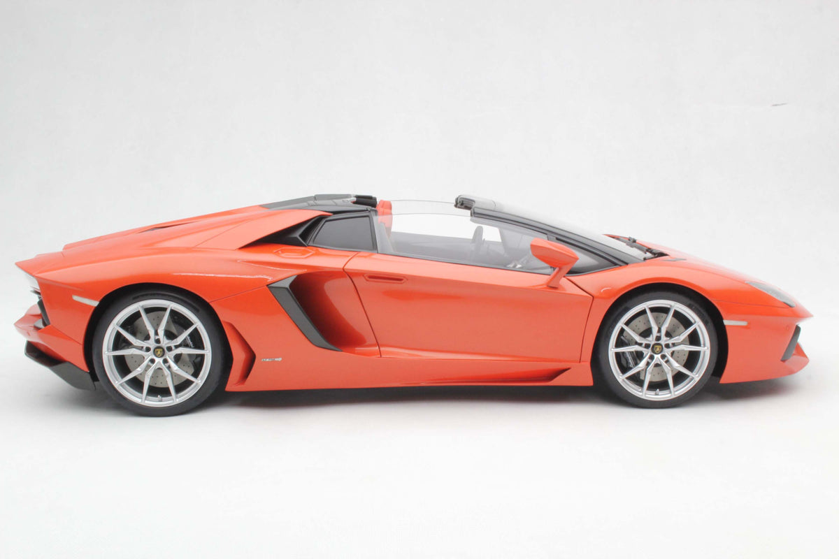 Lamborghini Aventador LP700-4 Roadster - Tailor Made