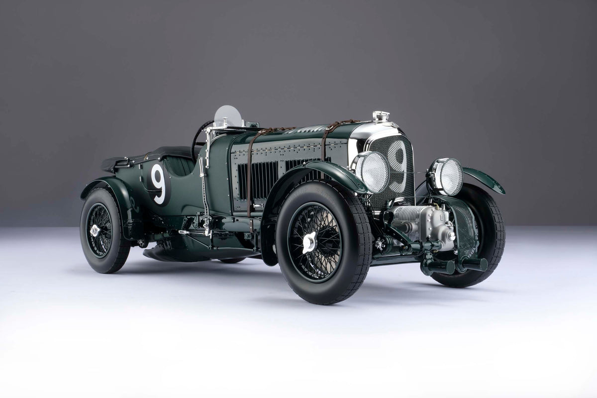 "1929 Bentley Blower" - 1930 Le Mans - Birkin & Chassagne - 1:8 scale model positioned on a light background.