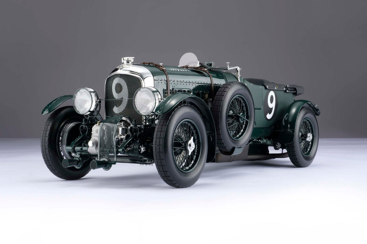 "1929 Bentley Blower" - 1930 Le Mans - Birkin & Chassagne - 1:8 scale model positioned on a light background.