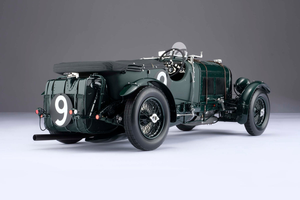 "1929 Bentley Blower" - 1930 Le Mans - Birkin & Chassagne - 1:8 scale model positioned on a light background.