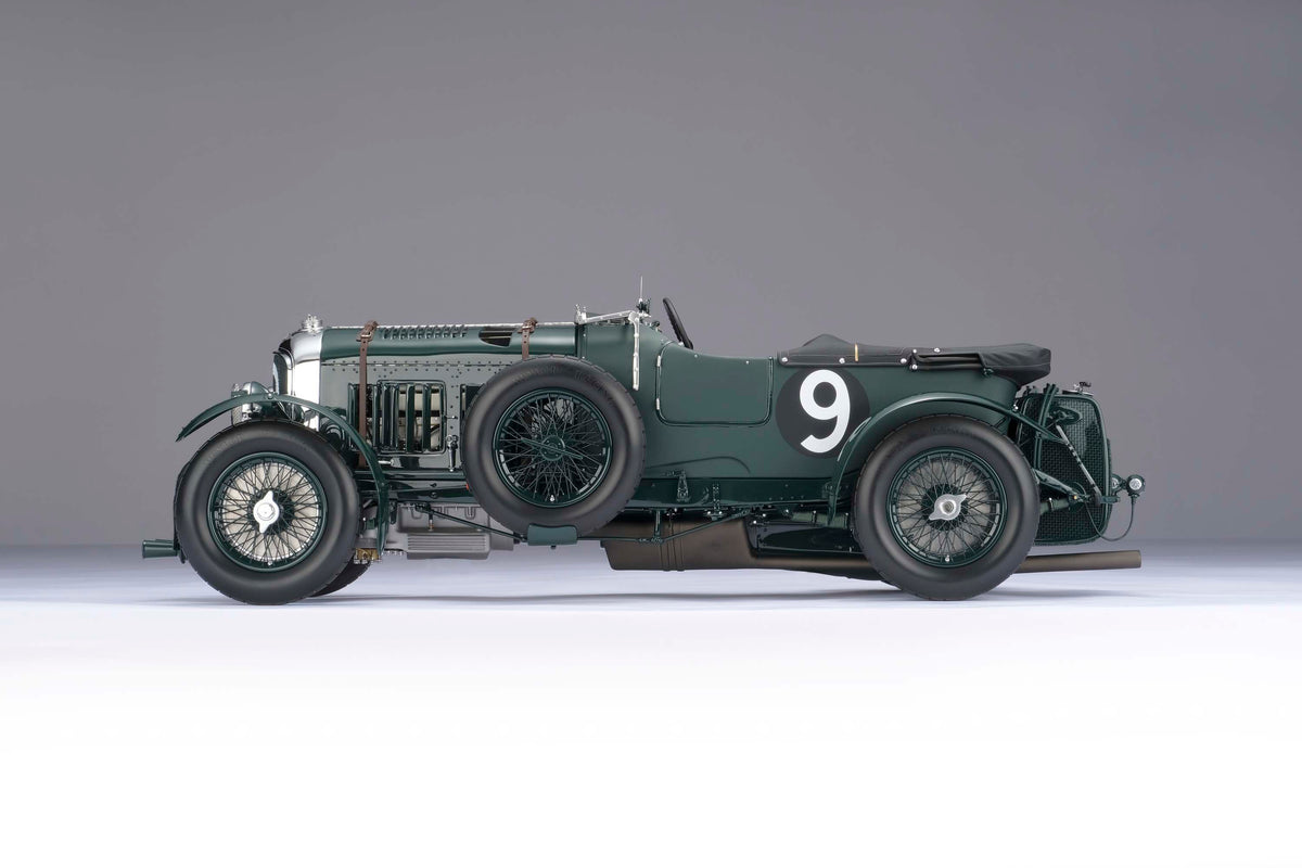 "1929 Bentley Blower" - 1930 Le Mans - Birkin & Chassagne - 1:8 scale model positioned on a light background.