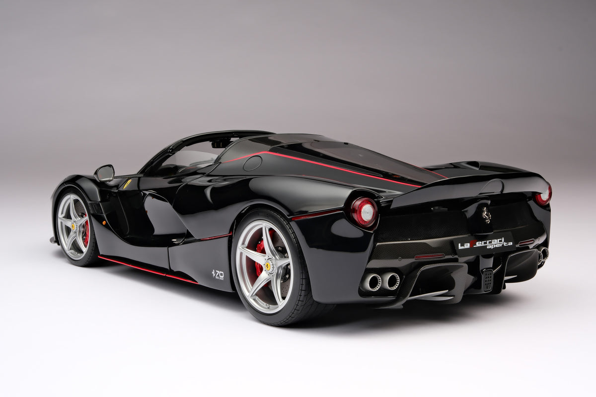 Ferrari LaFerrari Aperta (2016) - Black - 1:8 scale