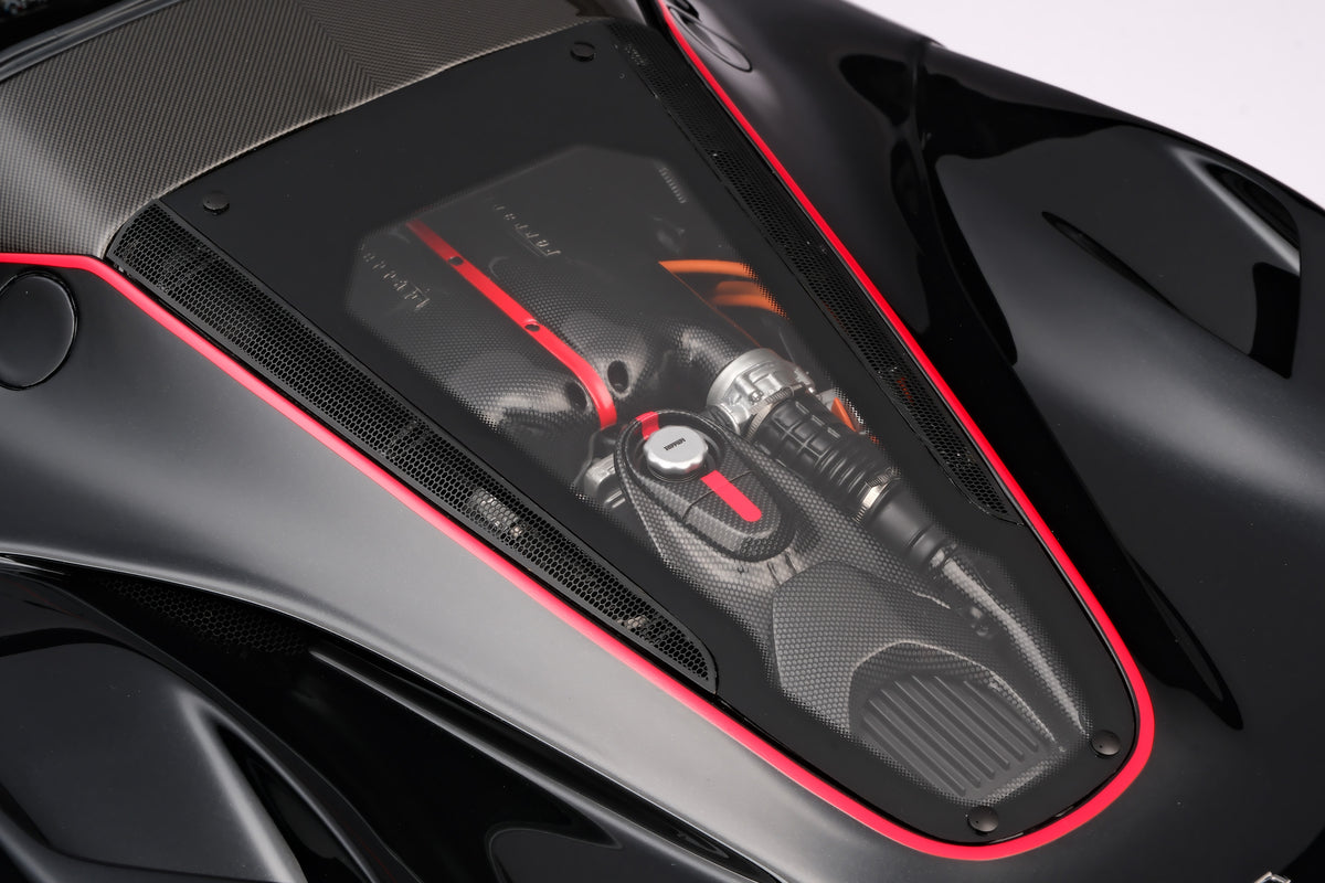 Ferrari LaFerrari Aperta (2016) - Black - 1:8 scale