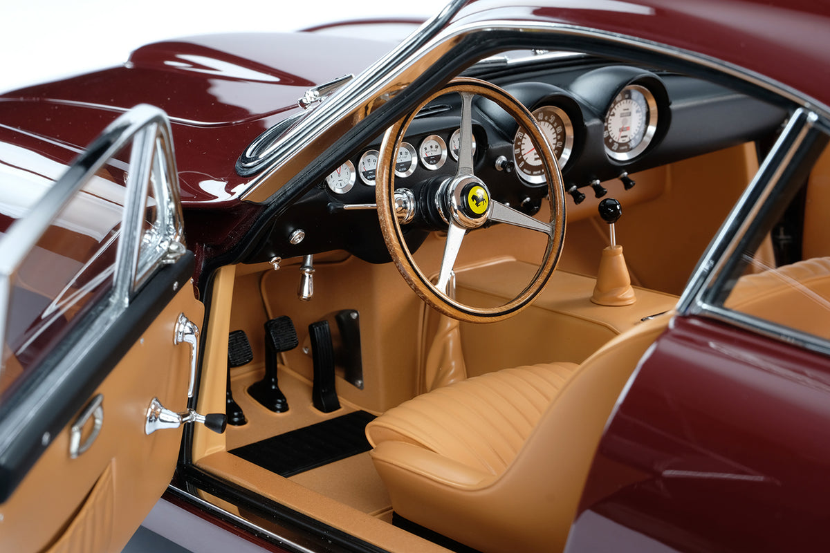 Ferrari 250 GT Lusso (1962) - Échelle 1:8