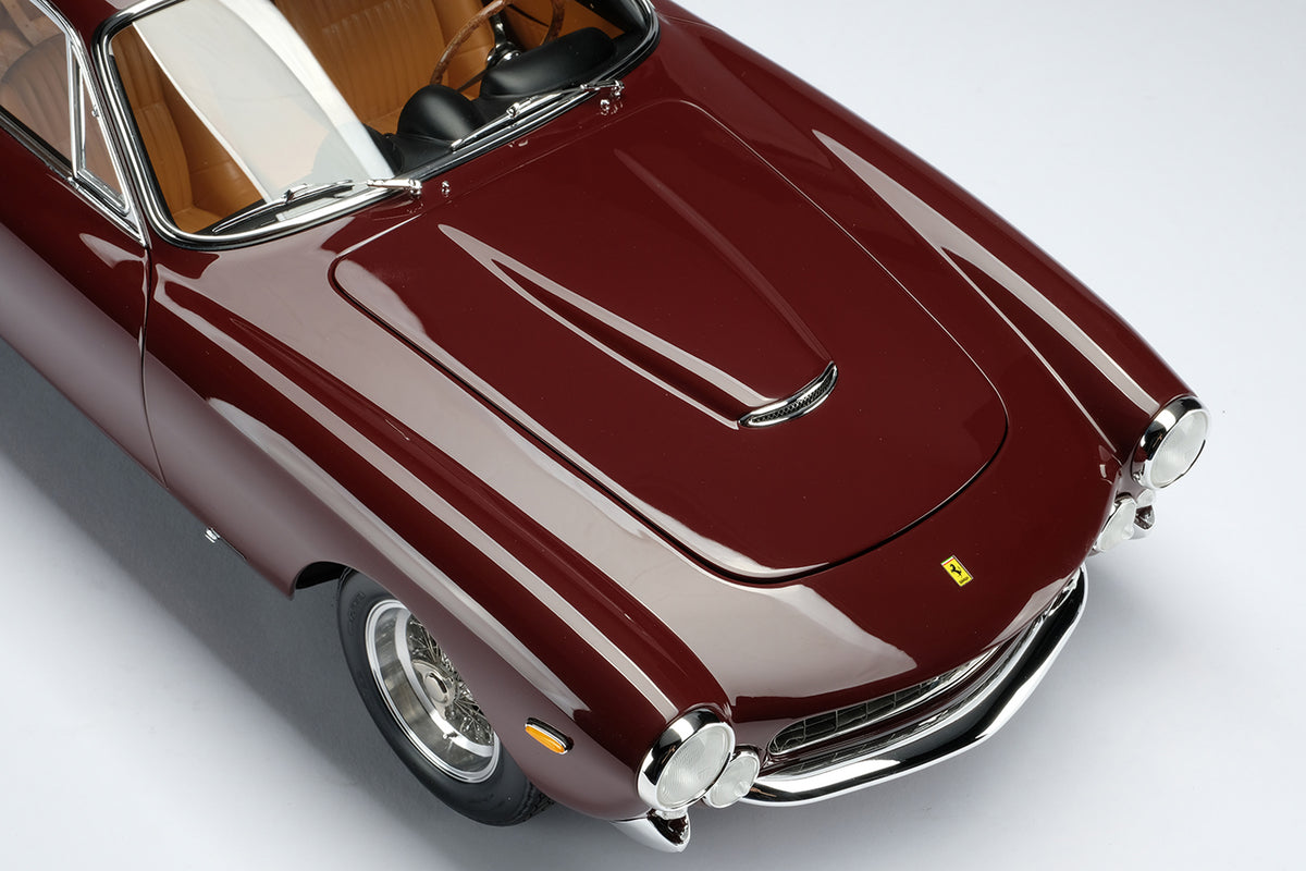 Ferrari 250 GT Lusso (1962) - Échelle 1:8