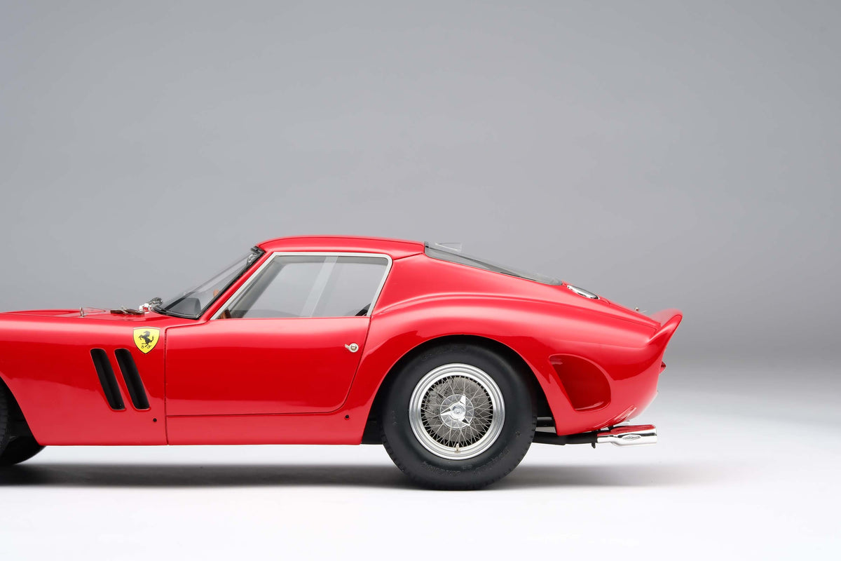 Ferrari 250 GTO - Version route (1962) - Échelle 1:18