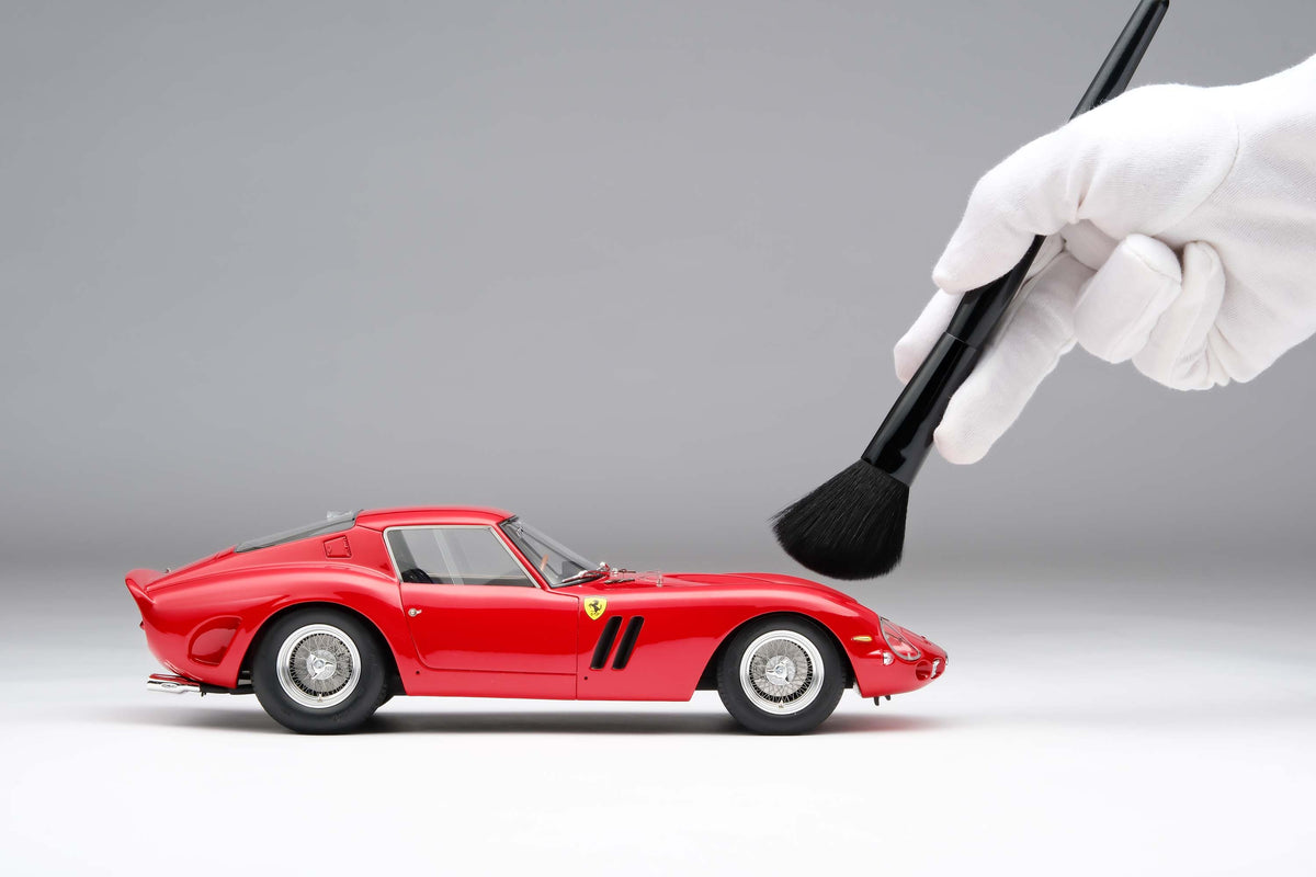 Ferrari 250 GTO - Version route (1962) - Échelle 1:18