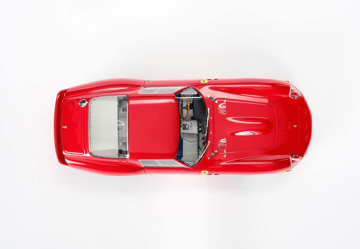 Ferrari 250 GTO - Version route (1962) - Échelle 1:18