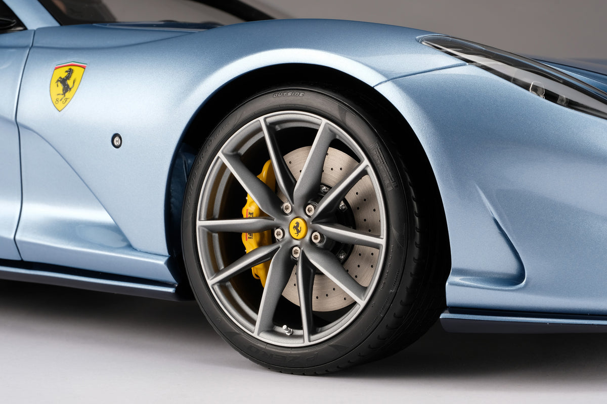 Ferrari 812 GTS - Bespoke - 1:8 Scale Model by Amalgam Collection