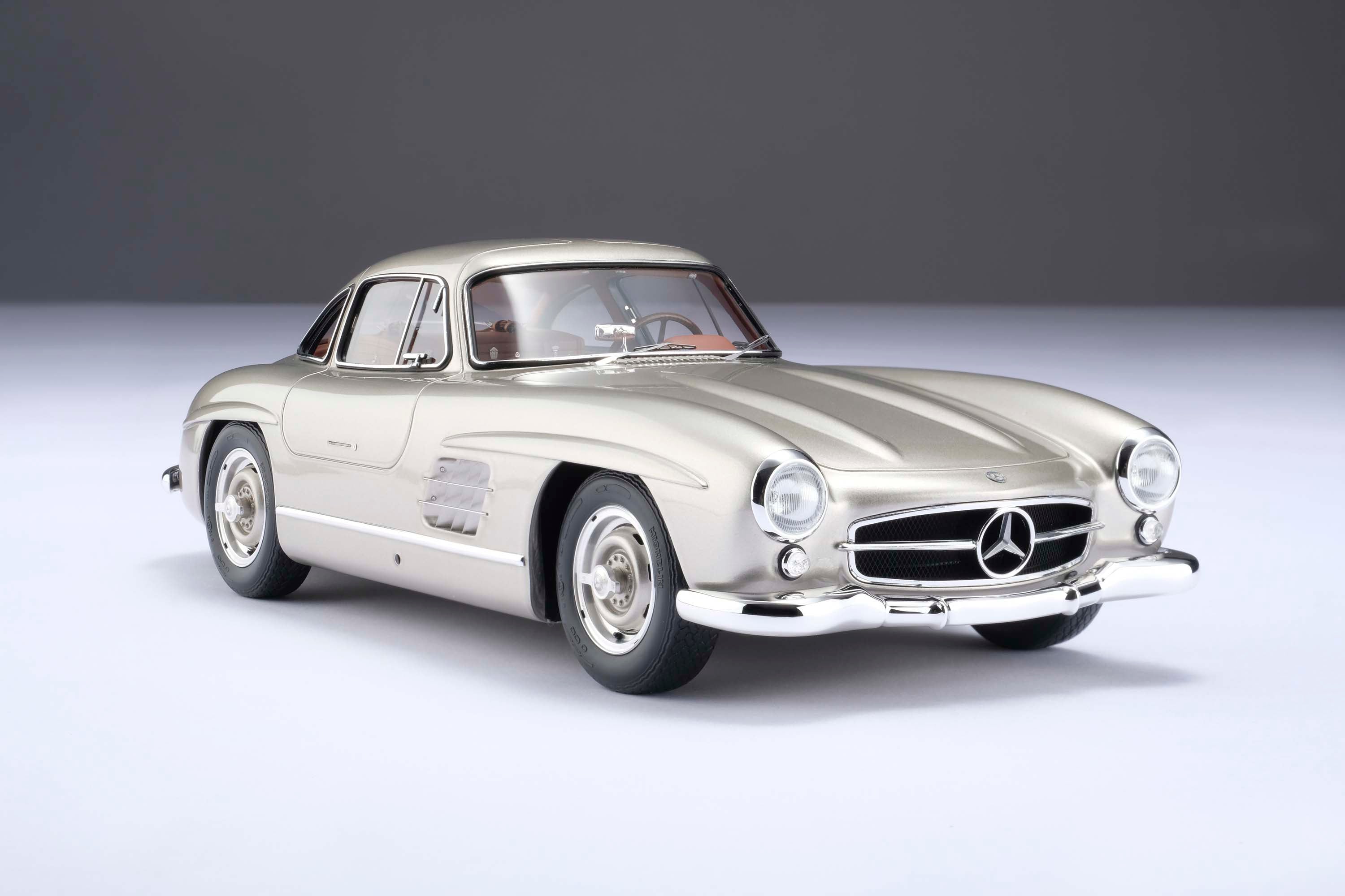 メルセデス-ベンツ 300SL ガルウィング – Amalgam Collection