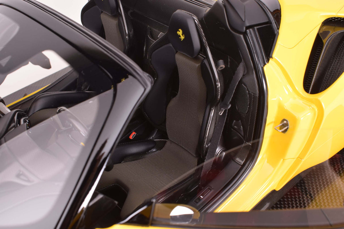 Ferrari SF90 Spider - Tailor Made