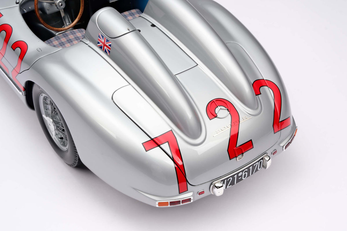 Mercedes-Benz 300 SLR - n° 722 - Vainqueur de la Mille Miglia 1955 - Stirling Moss et Denis Jenkinson - Échelle 1/8
