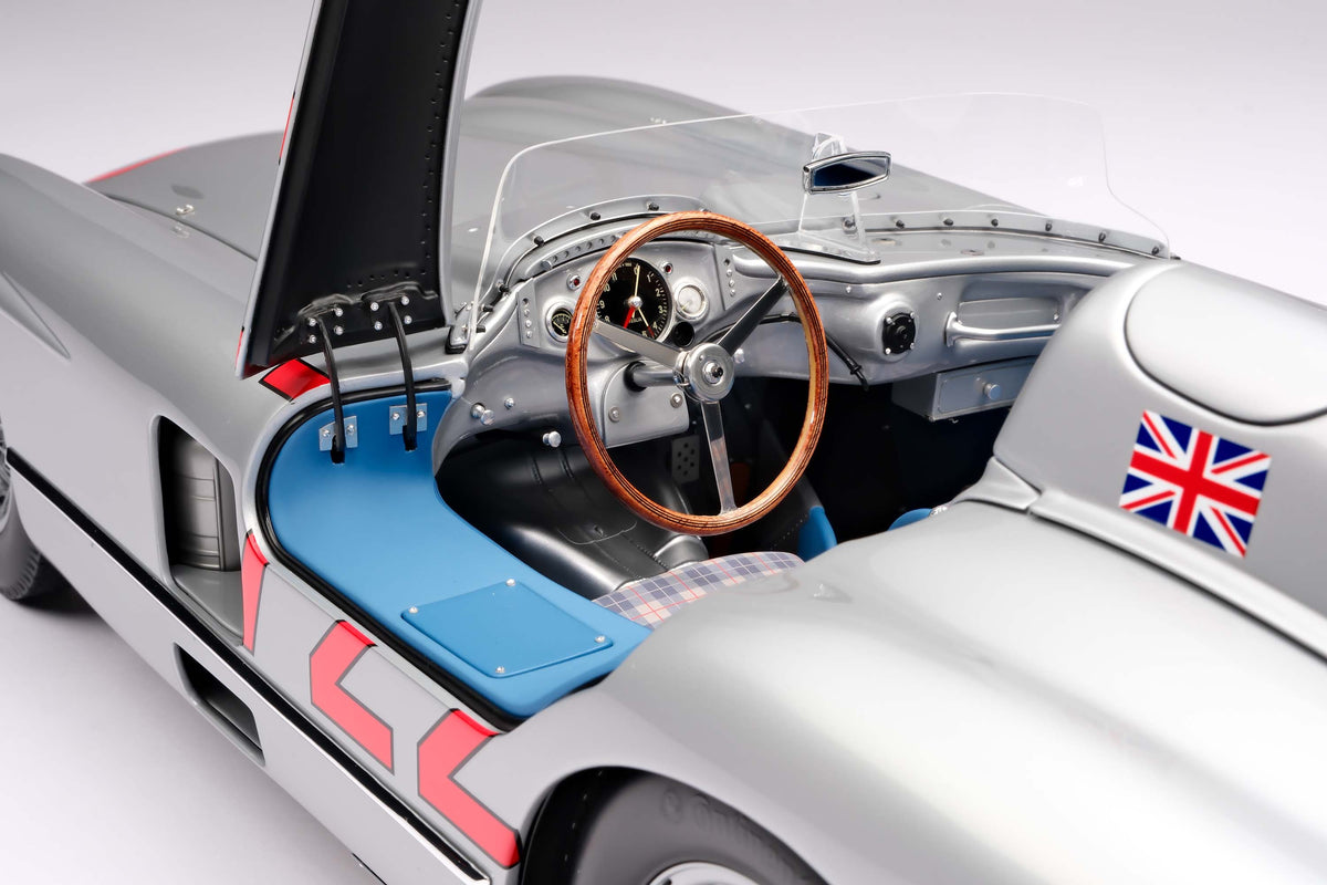 Mercedes-Benz 300 SLR - n° 722 - Vainqueur de la Mille Miglia 1955 - Stirling Moss et Denis Jenkinson - Échelle 1/8