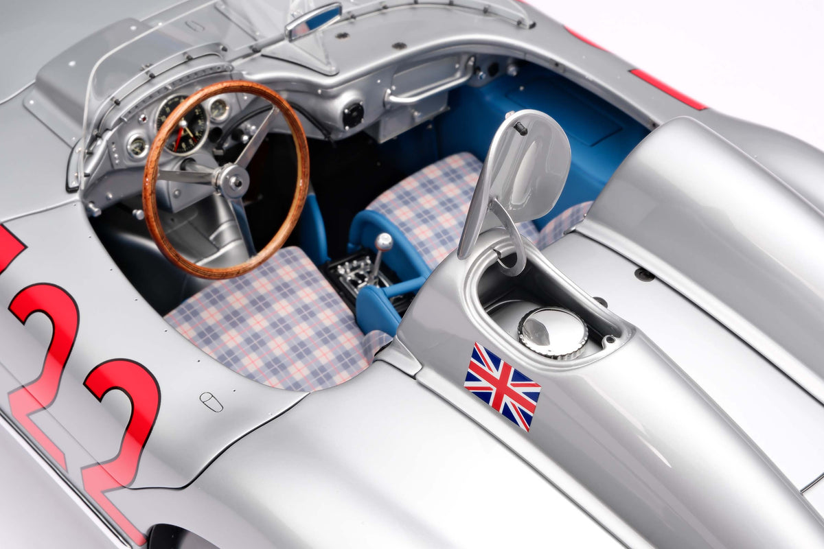 Mercedes-Benz 300 SLR - n° 722 - Vainqueur de la Mille Miglia 1955 - Stirling Moss et Denis Jenkinson - Échelle 1/8