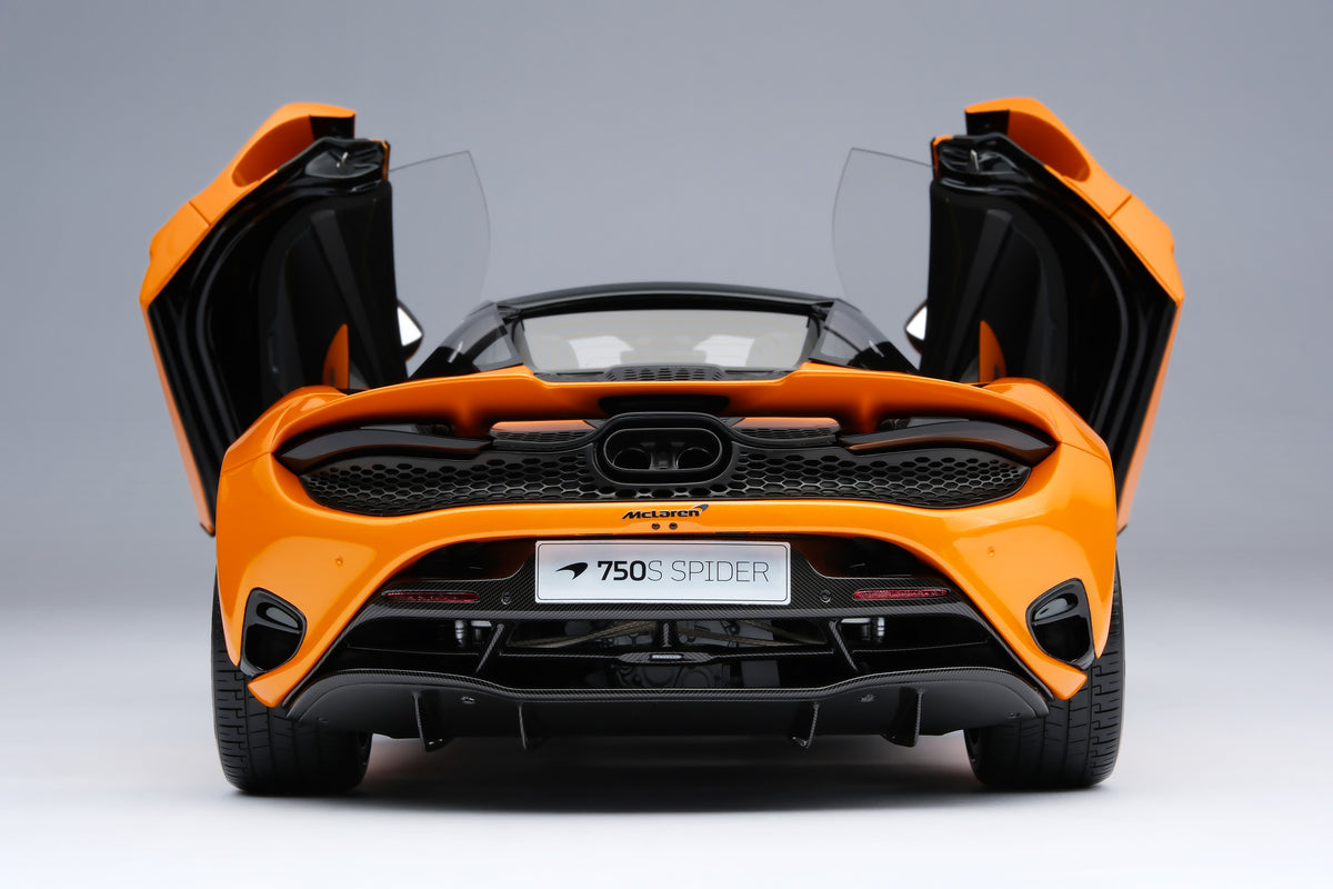McLaren 750S Spider (2023) at 1:8 scale by Amalgam Collection