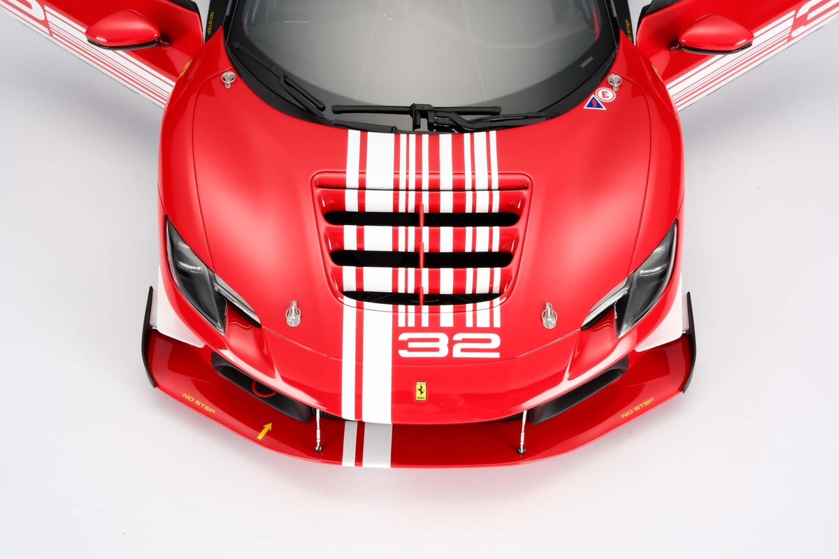Ferrari 296 Challenge (2023) - 1:8 scale