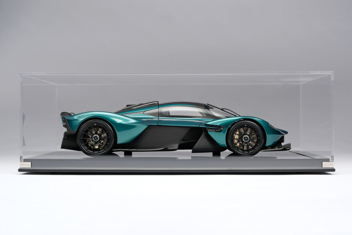 Aston Martin Valkyrie - Limited Edition - 1:8 scale by Amalgam Collection
