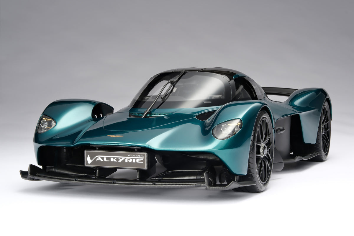 Aston Martin Valkyrie - Limited Edition - 1:8 scale by Amalgam Collection