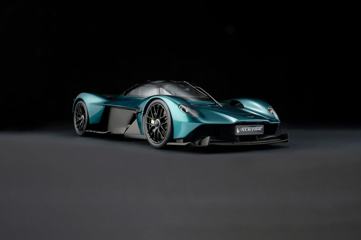 Aston Martin Valkyrie Spider (2023) - Échelle 1:8