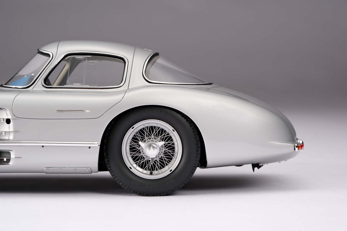 Mercedes-Benz 300 SLR Uhlenhaut Coupe - Silver Grey Metallic - 1:18 scale