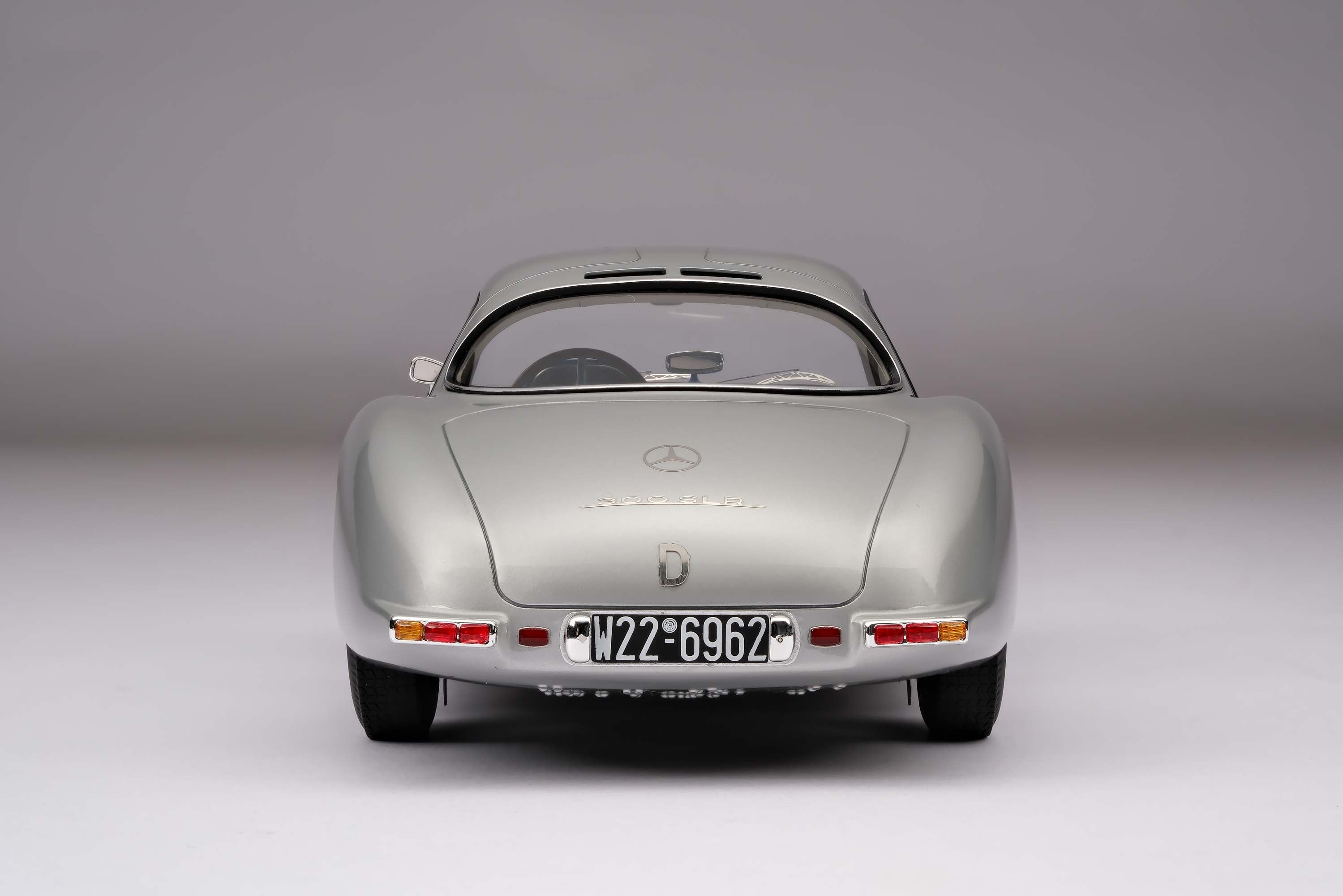 メルセデス・ベンツ 300 SLR「ウーレンハウト クーペ」 – Amalgam