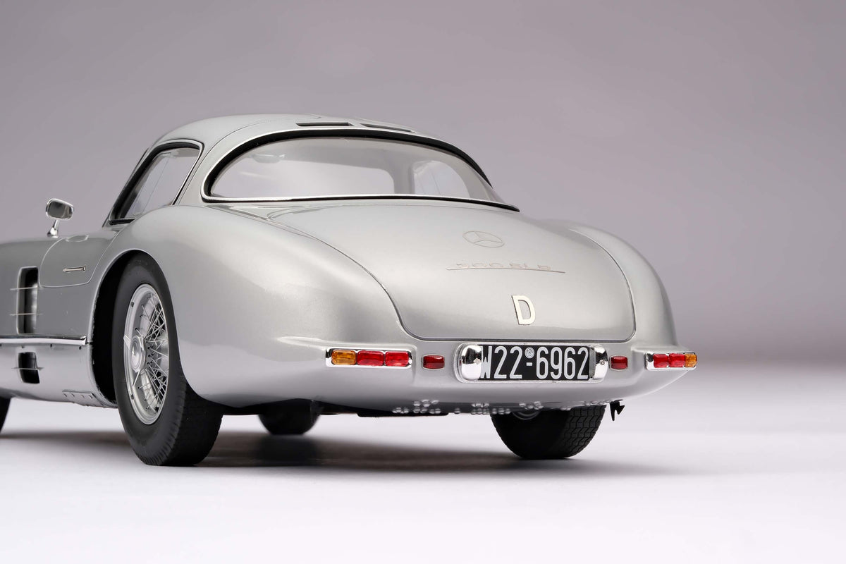 Mercedes-Benz 300 SLR Uhlenhaut Coupe - Silver Grey Metallic - 1:18 scale