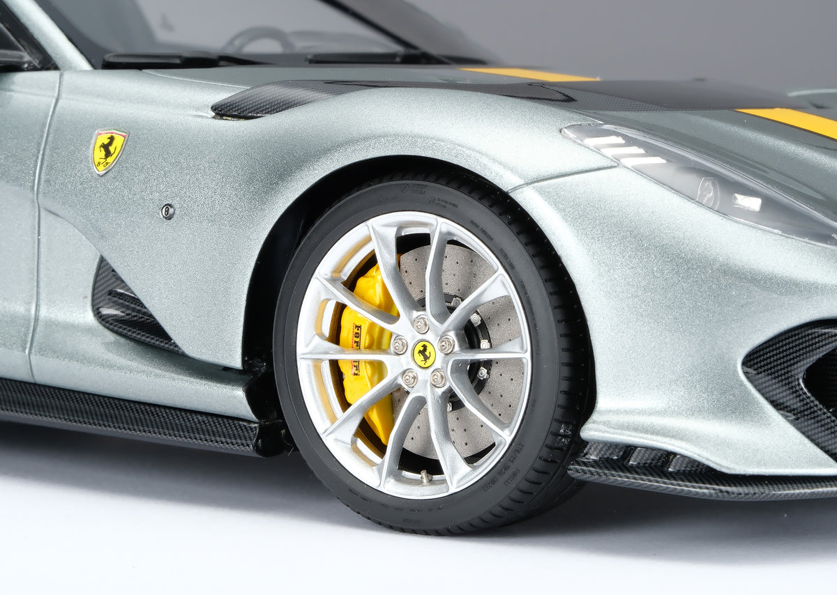 Ferrari 812 Competizione - 1:18 scale