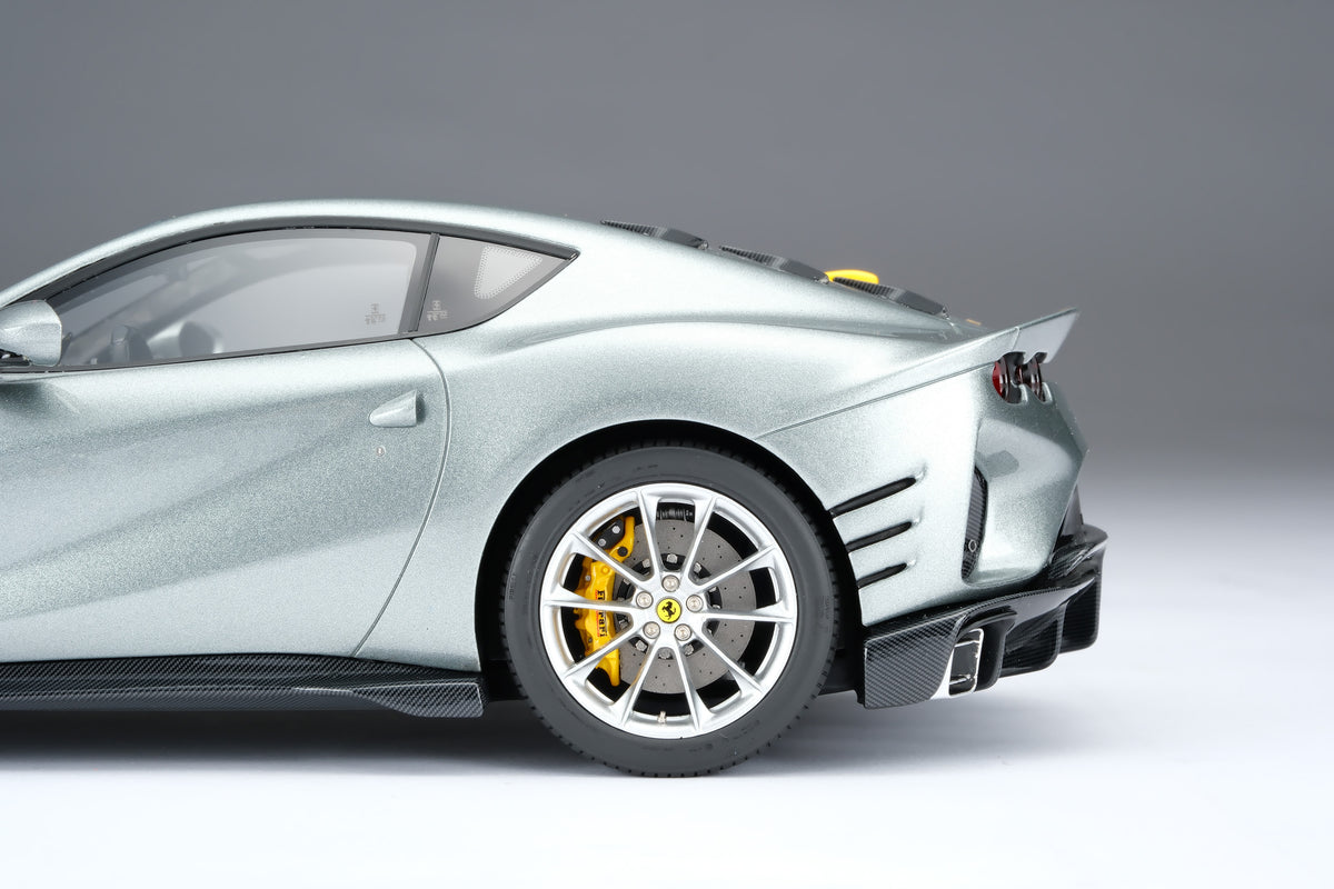 Ferrari 812 Competizione - 1:18 scale
